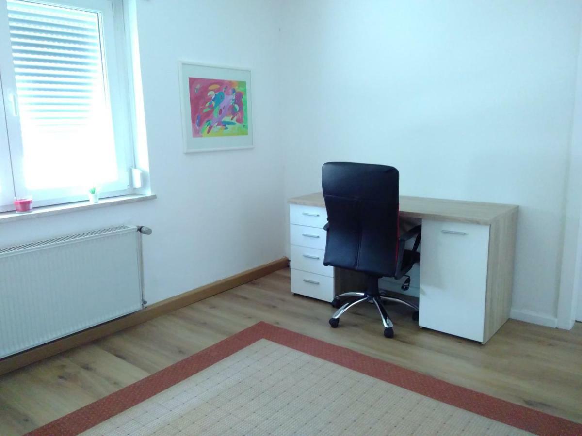 Ruhige Wohnung Zentrumsnah Pirmasens Exteriör bild